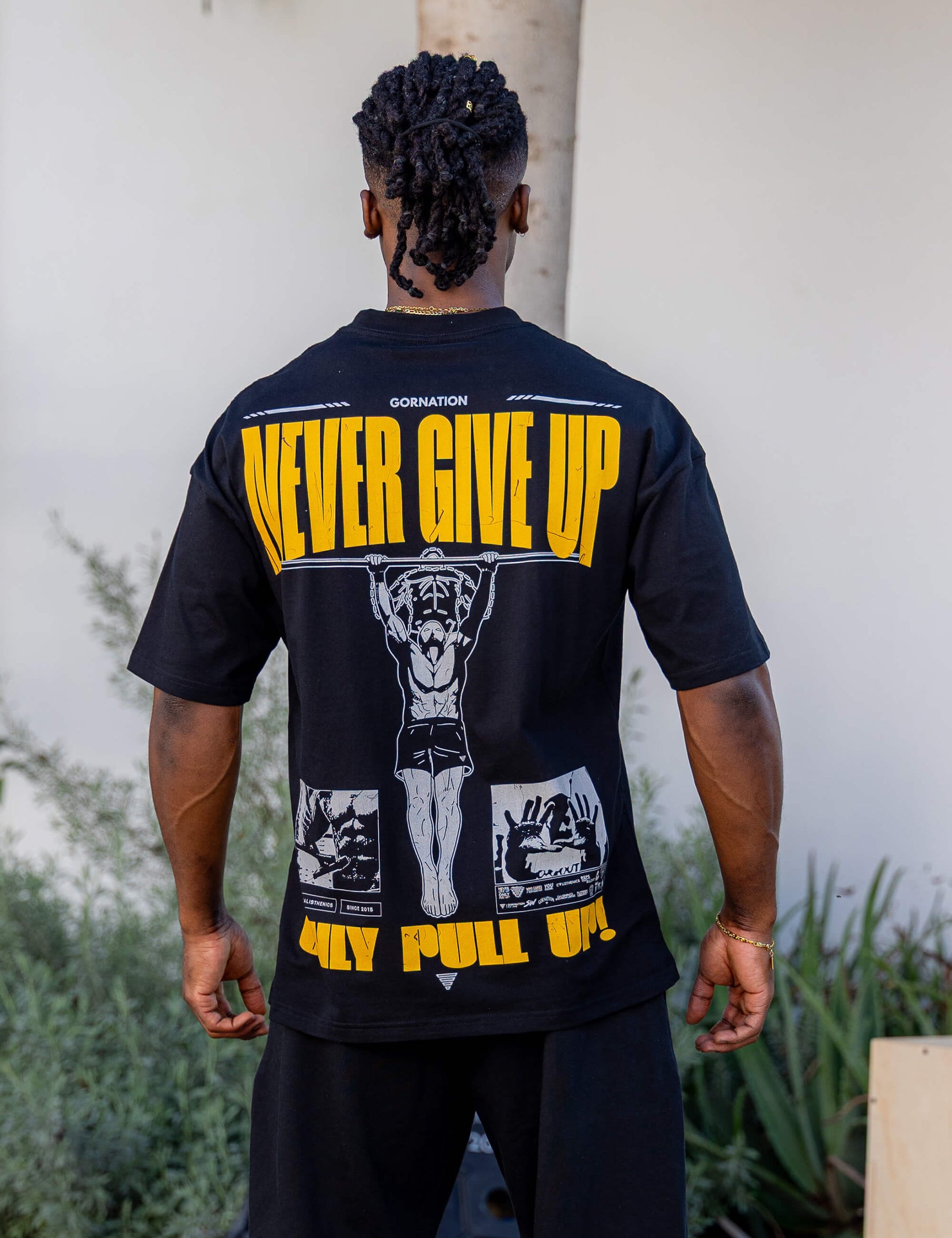 Never Give Up Oversized T-Shirt (Limited Edition)
