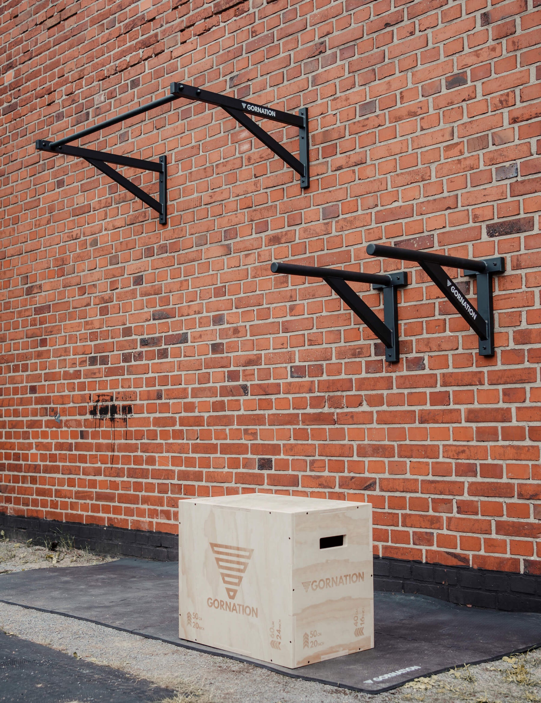 Wall Mounted Pull Up Bar Large