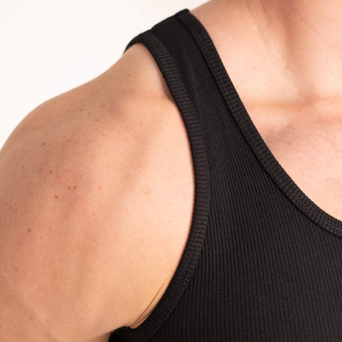 RIBBED & STRETCHY MATERIAL