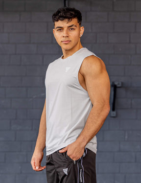 GORNATION athlete wearing the GORNATION active tank top in grey