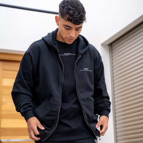 MODERN STREETWEAR LOOK