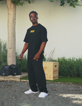 Never Give Up Oversized T-Shirt (Limited Edition)